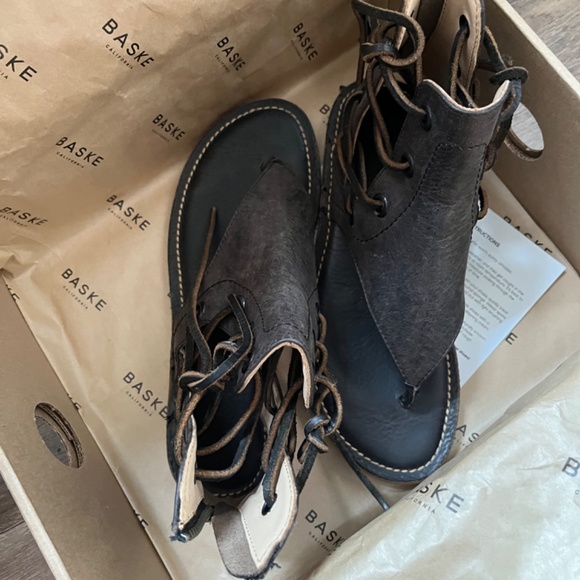 Baske California Nomad Gladiator Sandal- black leather (size 6) - Picture 7 of 10